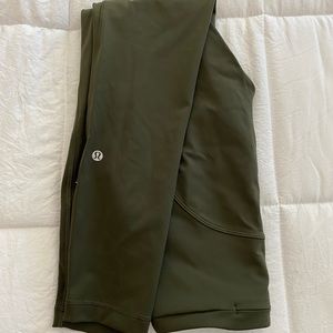 Olive Luon Lululemon leggings size 6